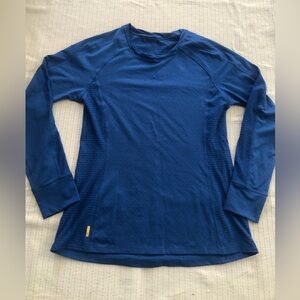 Lole long sleeve top women 
Very good condition
Color blue